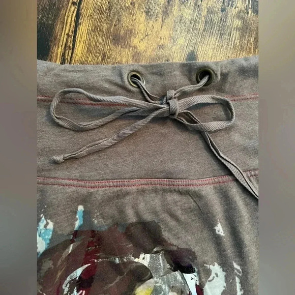 M Line Artwear by Milla | ladies hand painted skirt. Size: S. - Picture 6 of 16